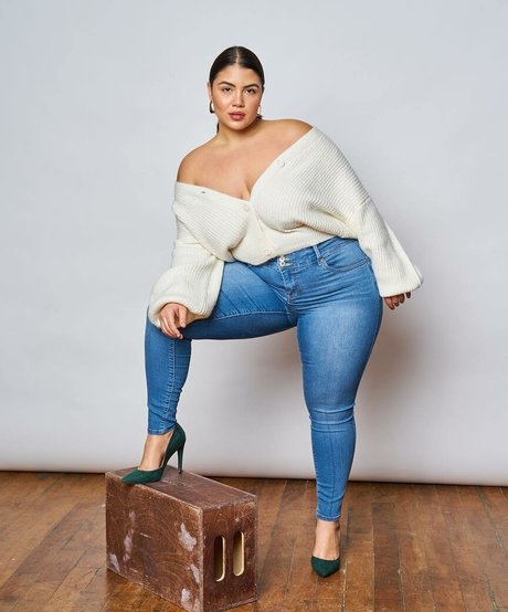 Rachel Anastacia nudes model archive