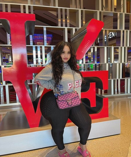 goddess07 model naked photos