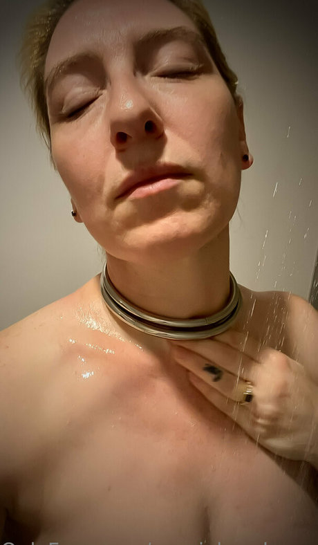 aussiebondagegirl model xxx pic