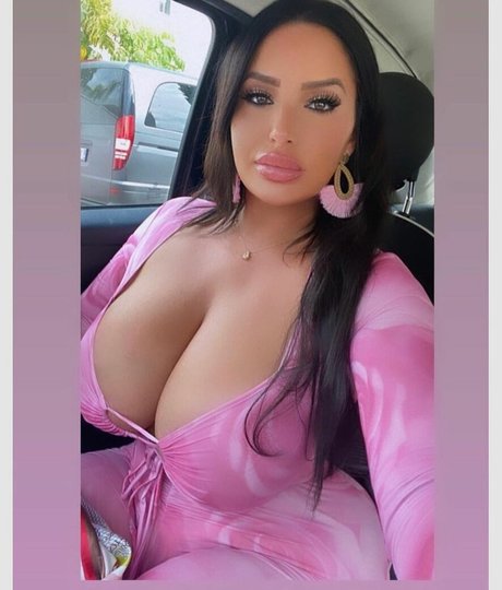 Anais Braga Dias xxx pornstar image