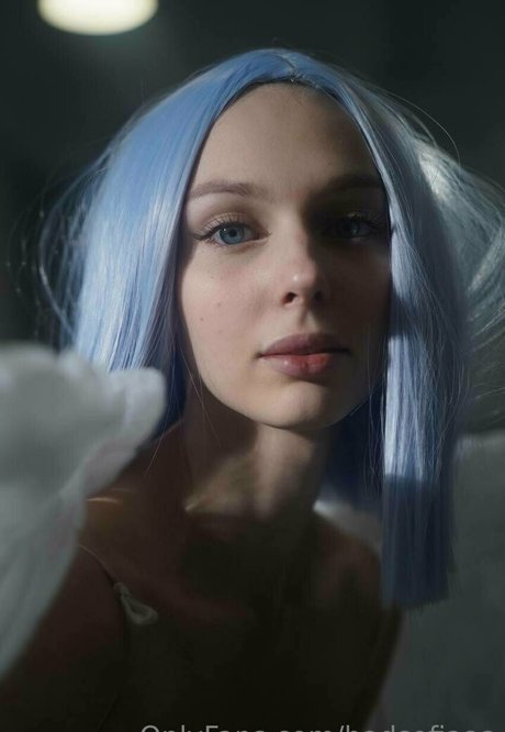 badsofiaaa nude actress archive