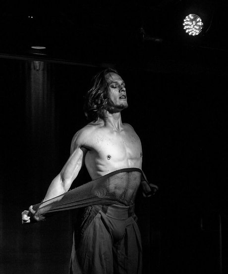 kinkyninjawolf model xxx archive