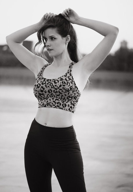 Christa Rose star beautiful img