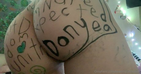 teasinglytrashed pornstar exclusive photo