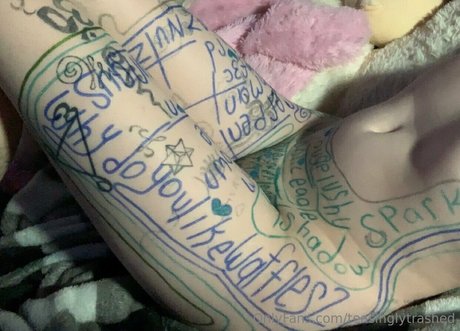 teasinglytrashed star xxx galleries