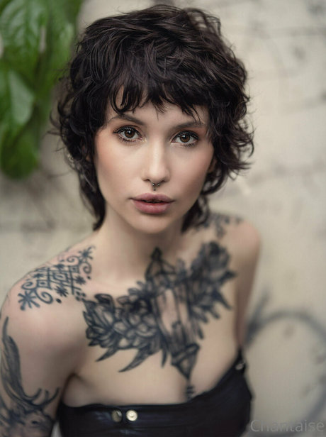 chantaise nudes model photo