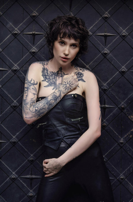 chantaise actress archive