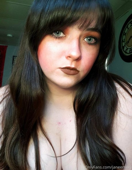 janeemery star hot photo