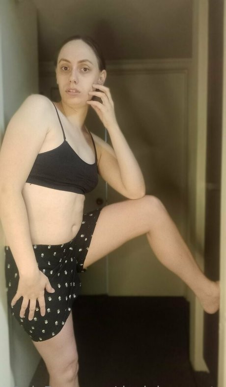 devinincarnate model top pictures