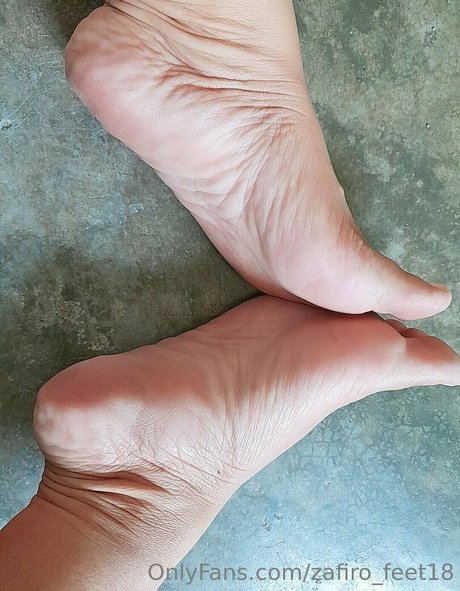 zafiro feet18 model hot archive