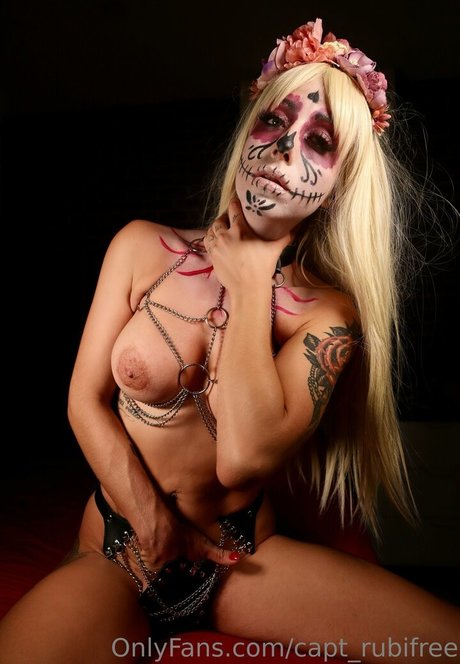 capt rubifree erotic actress pics