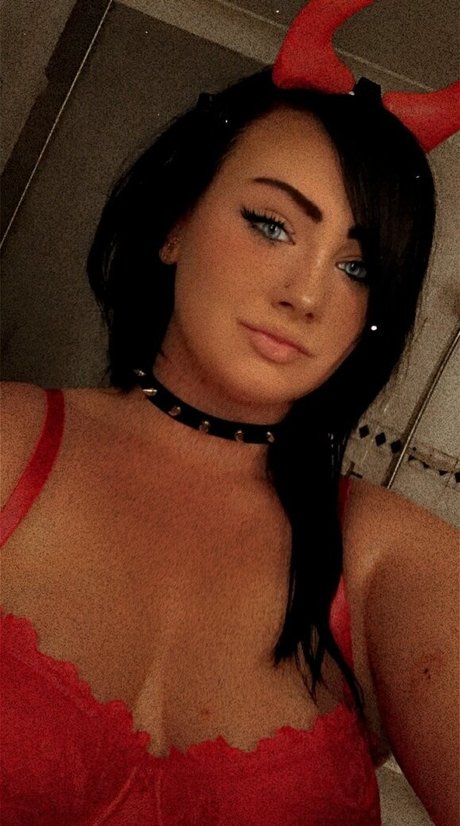 xbee93 adult actress archive