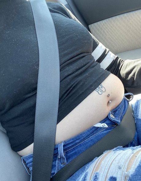 bigbellybenni pretty actress image