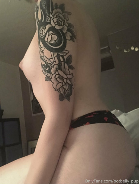 bigbellybenni art pornstar photos