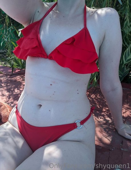 shyqueen1 model naked gallery