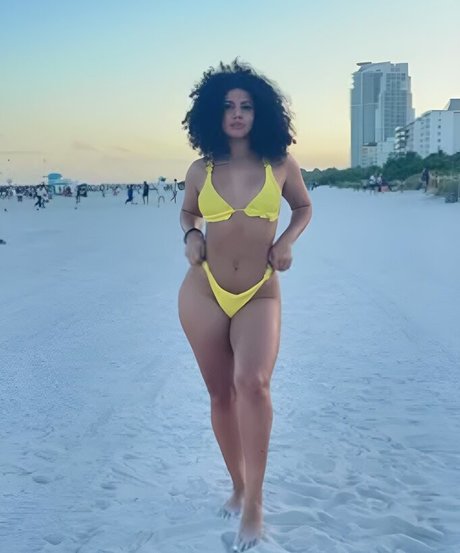 Amanda Carvalho pornstar nudes photo