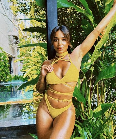 rayaadesouza pornstar perfect pic