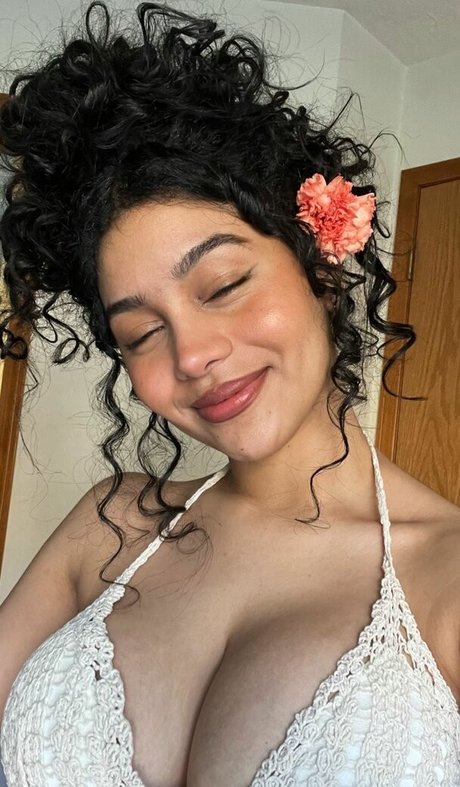 Barbara Ramirez sex model img