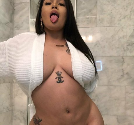 Badpenelope beautiful star gallery