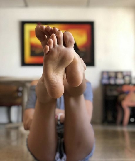 Hannah Rob free pornstar image