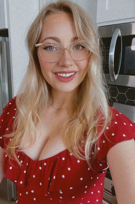 Cannibalqueen sex star img