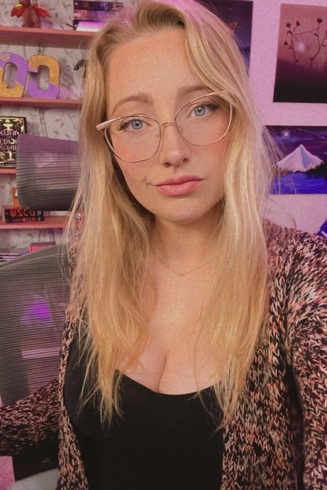 Cannibalqueen pornstar sexy archive