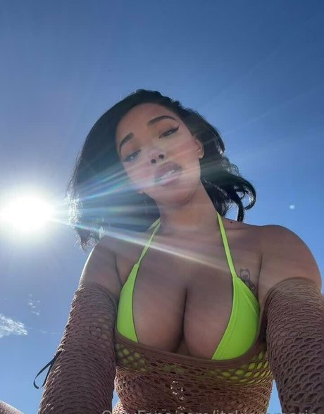 Kiara Marie hot actress pic