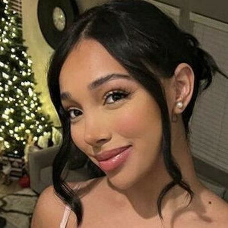 Kiara Marie erotic actress galleries