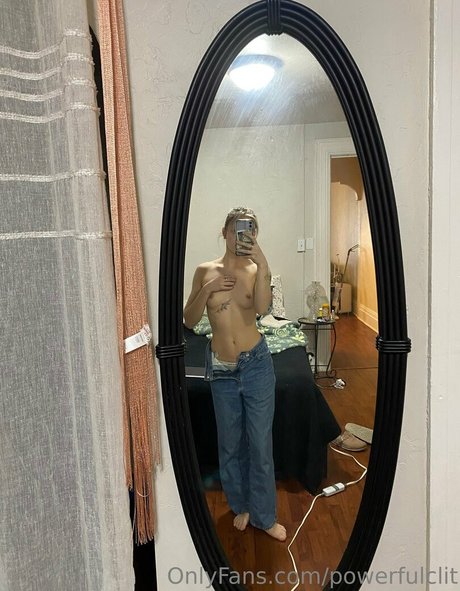 powerfulclit exclusive actress picture