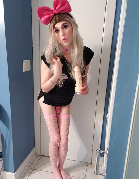 chubby solo onlyfans pornographic image