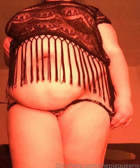 thepigqueenx free star image