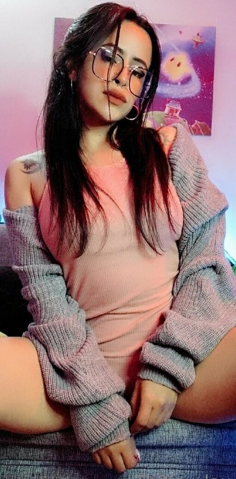 th3fox lau star pornographic photo