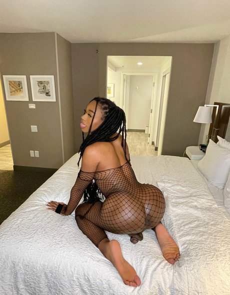 Tikythedoll star top image