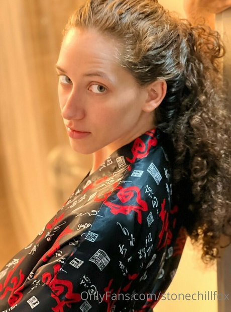 stonechillfox exclusive actress pic