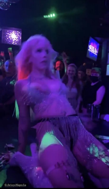 Chrissy Chlapecka star pornographic pic