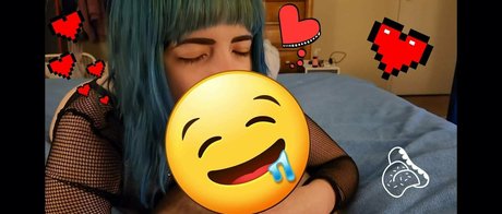 tabasaur model adult photo