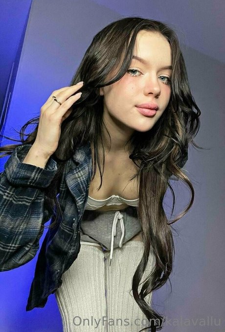 kalavallu nudes actress galleries