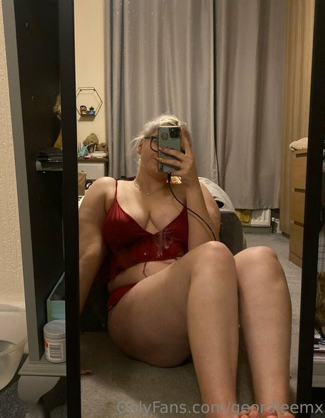 geordieemx porn star image