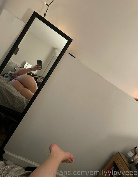 emilyylovveee star xxx images