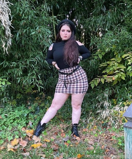 lovekenzie pretty pornstar gallery