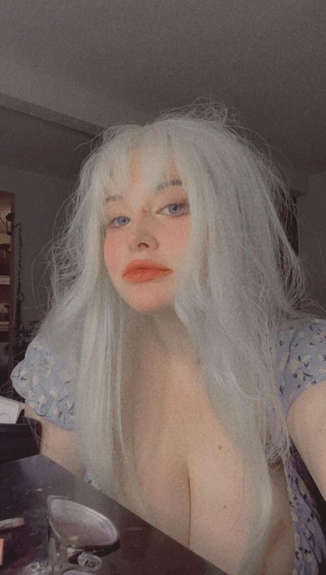 Milkmews model xxx galleries