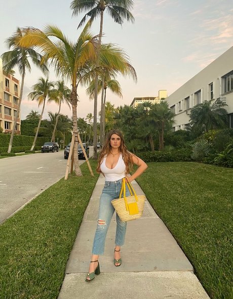 chloelamb pornstar exclusive img