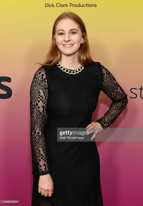 Simone Giertz top actress image