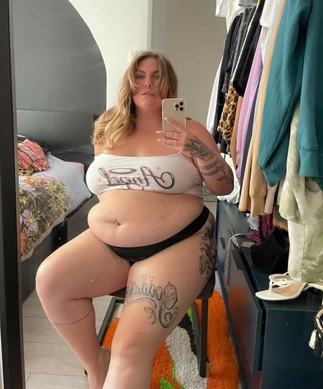 Lovaeij pornstar xxx pictures