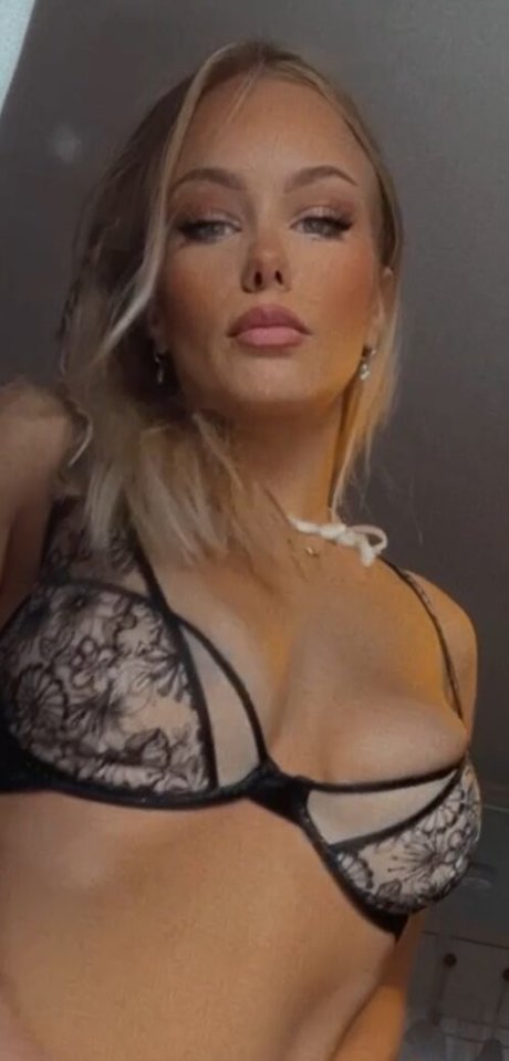 Laceyspanks pretty star pictures