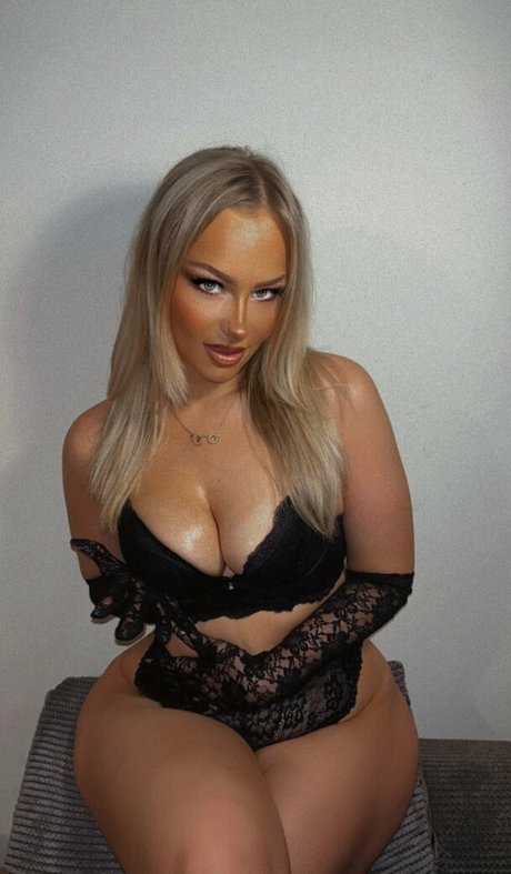 Laceyspanks nice model archive