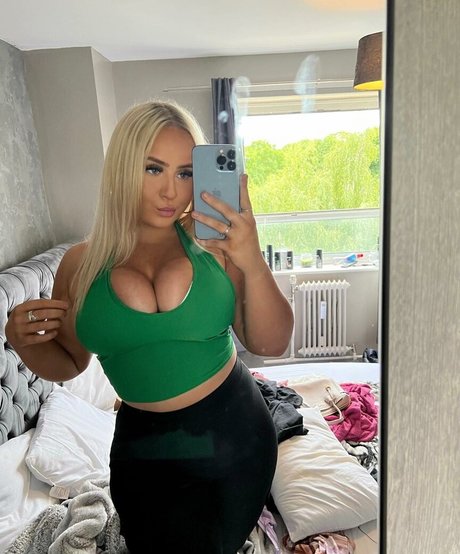 Molly O Shea beautiful pornstar photos