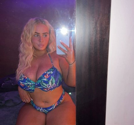 Molly O Shea pornstar adult photos