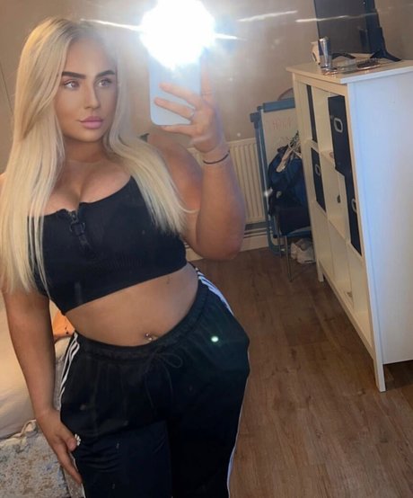 Molly O Shea model hot galleries