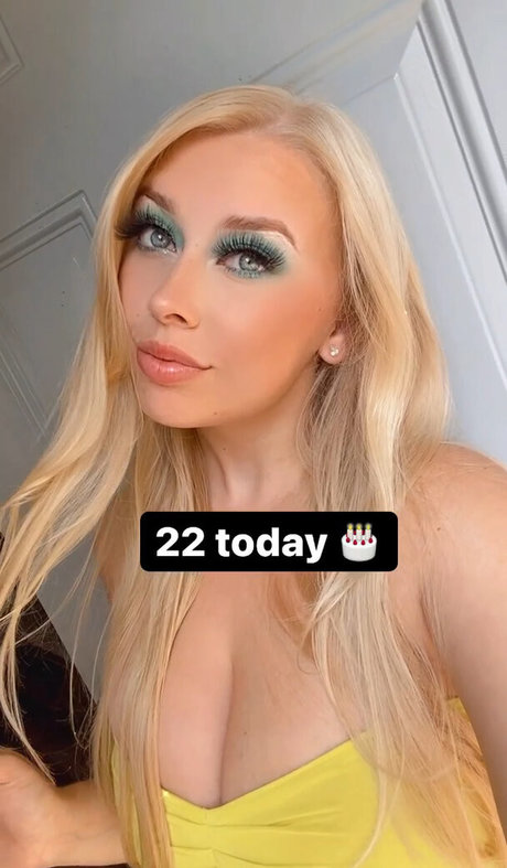 Rhiannon C free star photos